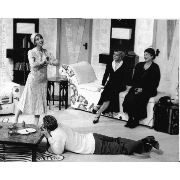 1998_presentlaughter_01